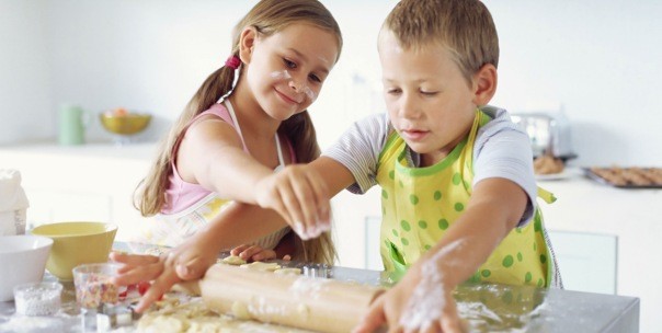 Children making biscuits – Image by ?? Royalty-Free/Corbis