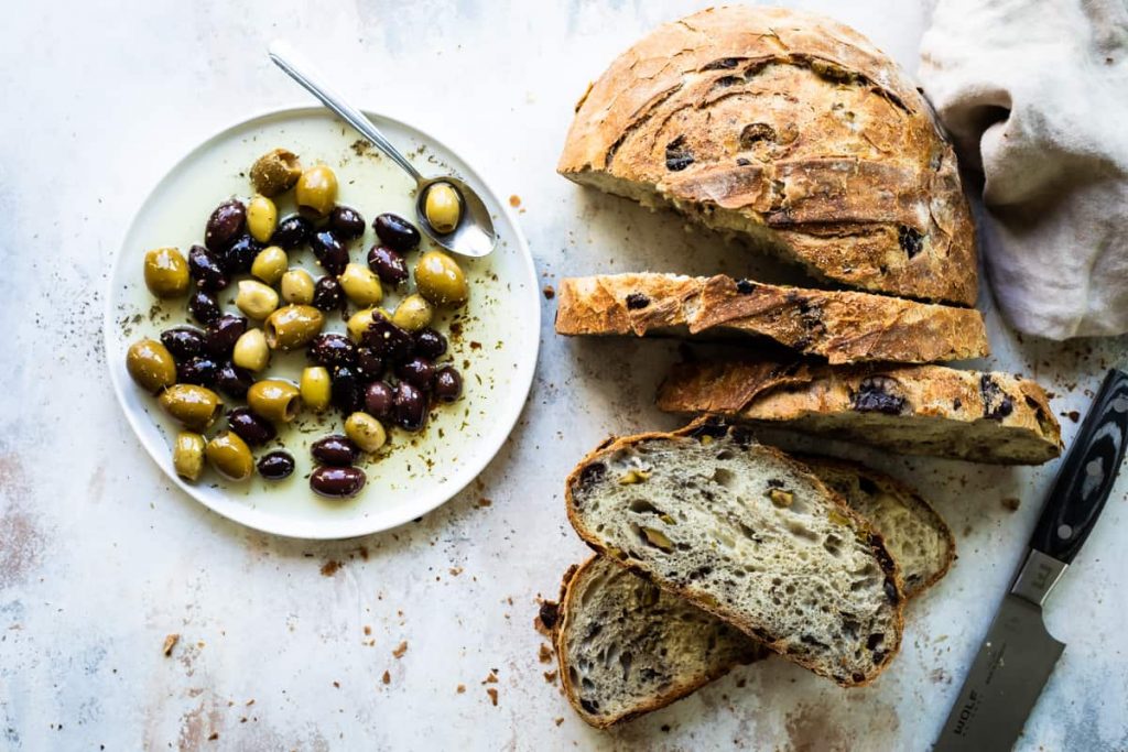 рецепти домашни хлебчета с маслини